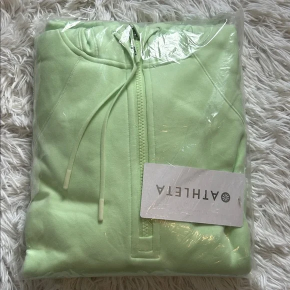 Athleta Unstoppable Fleece Lined Half Zip Sweatshirt Size Medium Mint Tint NEW